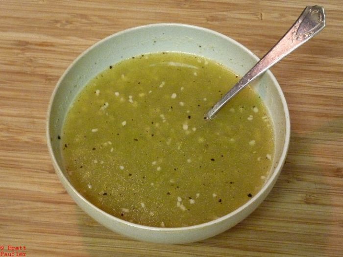 bowl of peas porridge of the hot variety, like pea soup, the butter was very tasty