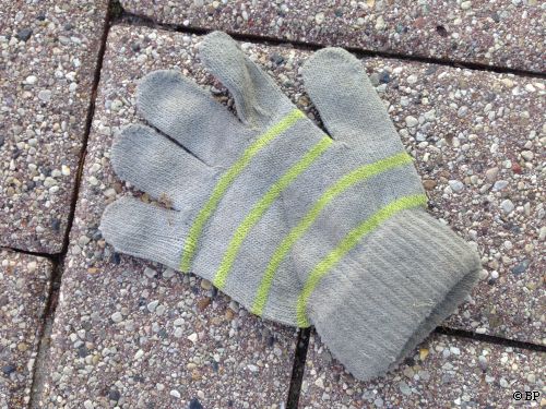 striped knit glove, nothing special here