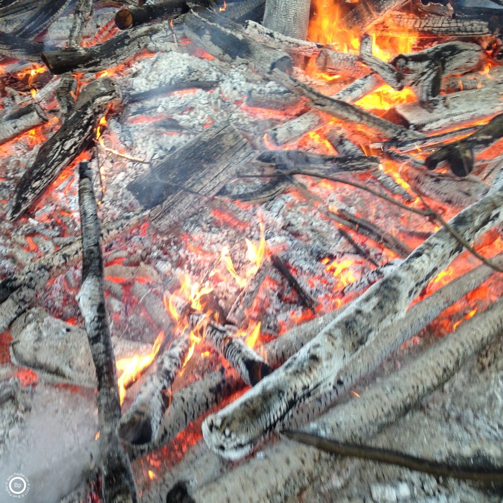 lots and lots of red embers, staring into this sort of thing is great fun, one sees all sorts of images, and thoughts of spirits and demons and such come alive