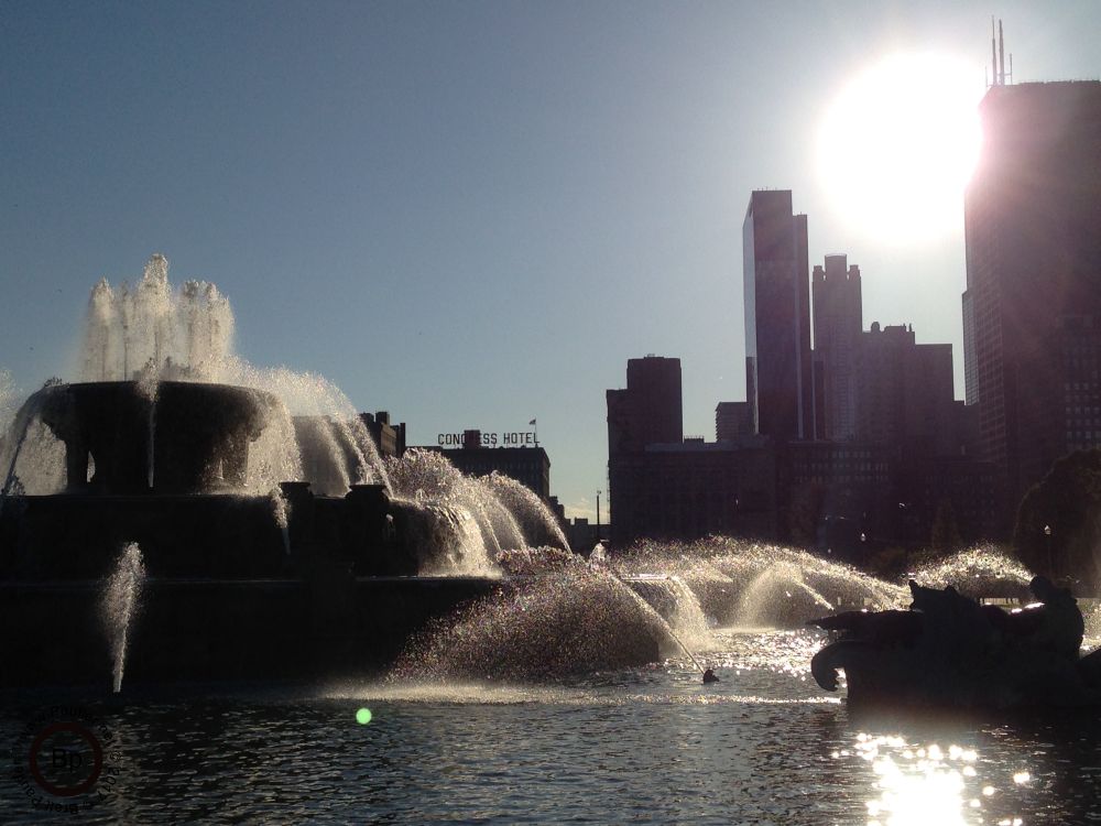 Buckingham Fountain in Chicago, this was taken during the opening celebration, which mostly consisted of a Beatles cover band, all the local museums setting up tents, and a nice size crowd, not to many for the area, but just enough, walked randomly through a Techno DJ tent in the area last Saturday, and it was way more crowded, maybe too crowded, but this, nicely populated